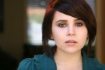 photo Mae Whitman (voice)