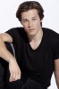 photo Leo Howard