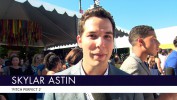 photo Skylar Astin